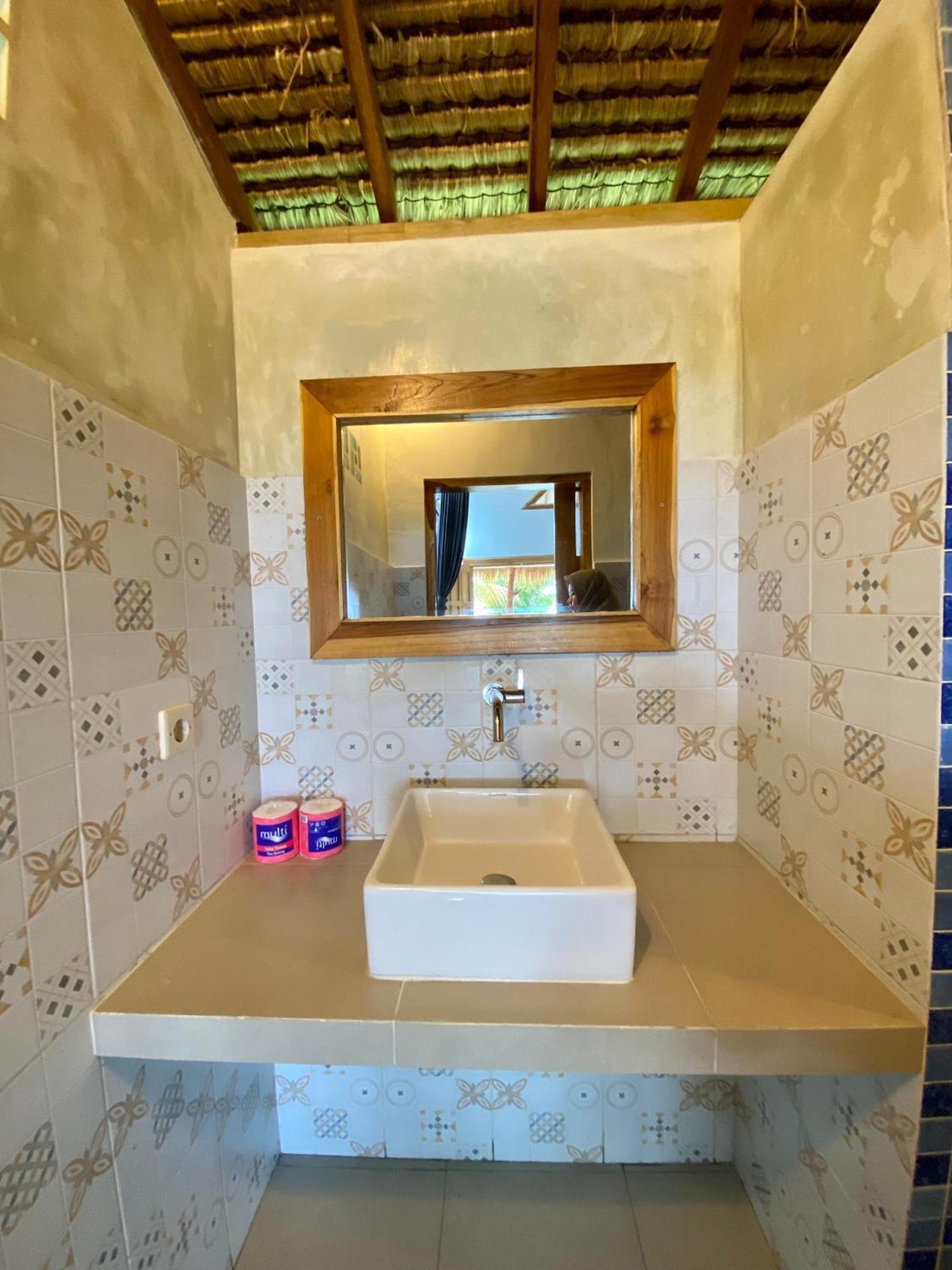 Abdi Fantastik Bed and Breakfast Gili Air Buitenkant foto